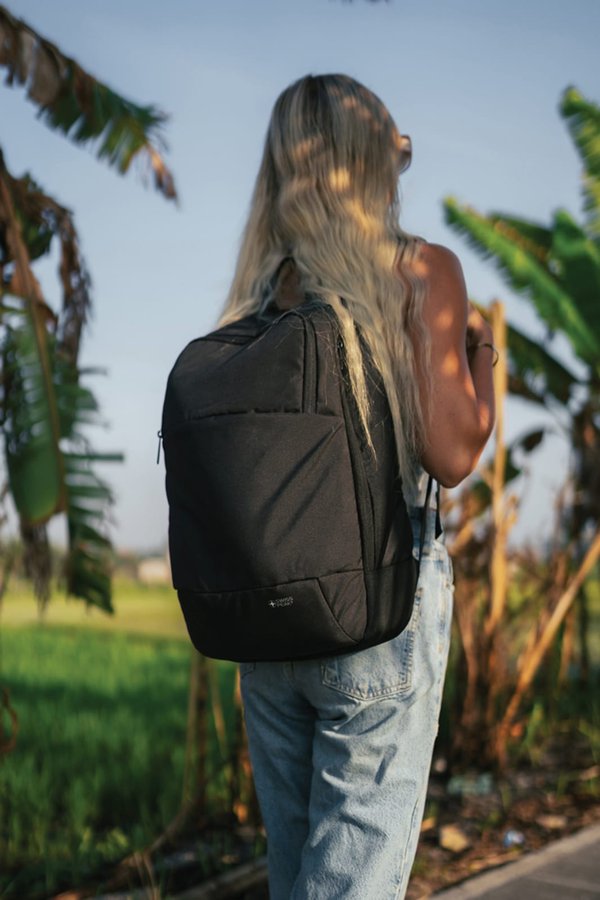 Рюкзак для ноутбука Swiss Peak из rPET AWARE™, 15,6’’ - Рюкзак для ноутбука Swiss Peak из rPET AWARE™, 15,6’’