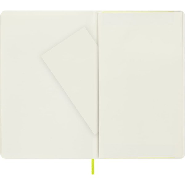 Блокнот MOLESKINE примерно формата A5. - Блокнот MOLESKINE примерно формата A5.