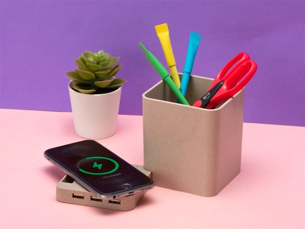 Настольный органайзер Cubic с функциями USB-хаба и беспроводной зарядки - Настольный органайзер Cubic с функциями USB-хаба и беспроводной зарядки