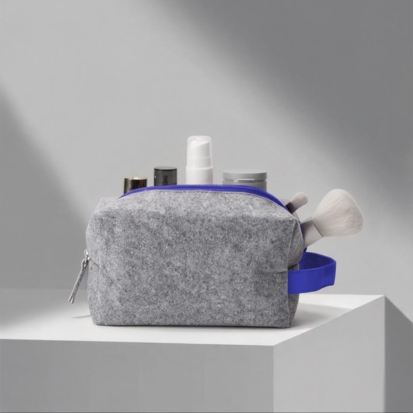 Косметичка из РПЕТ фетра с ручкой «Felt» - Косметичка из РПЕТ фетра с ручкой «Felt»