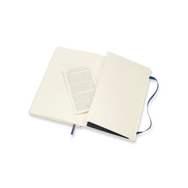 Блокнот MOLESKINE примерно формата A5. - Блокнот MOLESKINE примерно формата A5.