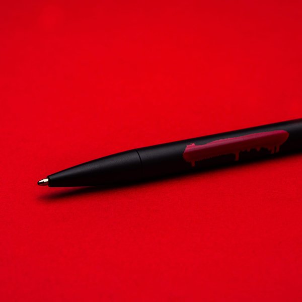 Набор Pininfarina Banksy - Набор Pininfarina Banksy Крыса: шариковая ручка GrafeeX и блокнот линованный из каменной бумаги, А5