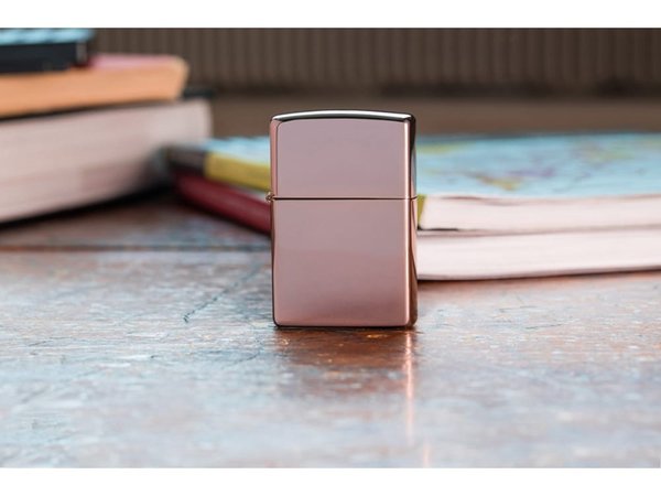 Зажигалка ZIPPO Classic с покрытием High Polish Rose Gold - Зажигалка ZIPPO Classic с покрытием High Polish Rose Gold