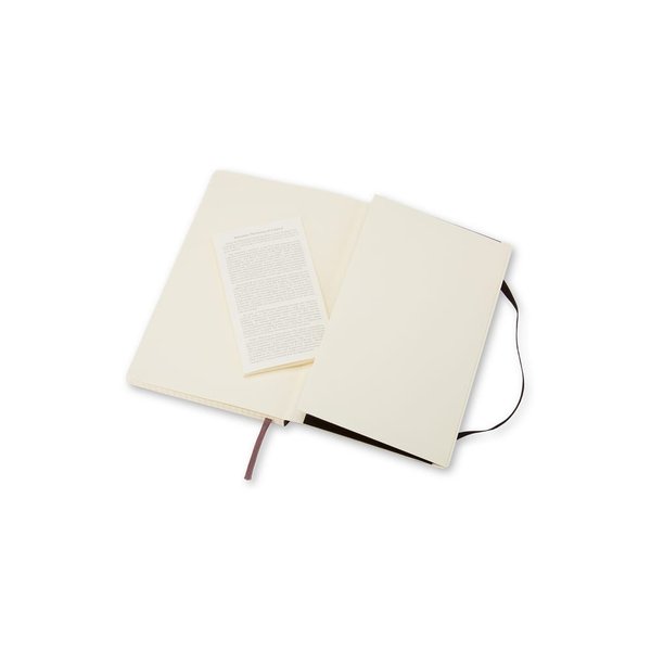 Блокнот MOLESKINE примерно формата A6. - Блокнот MOLESKINE примерно формата A6.