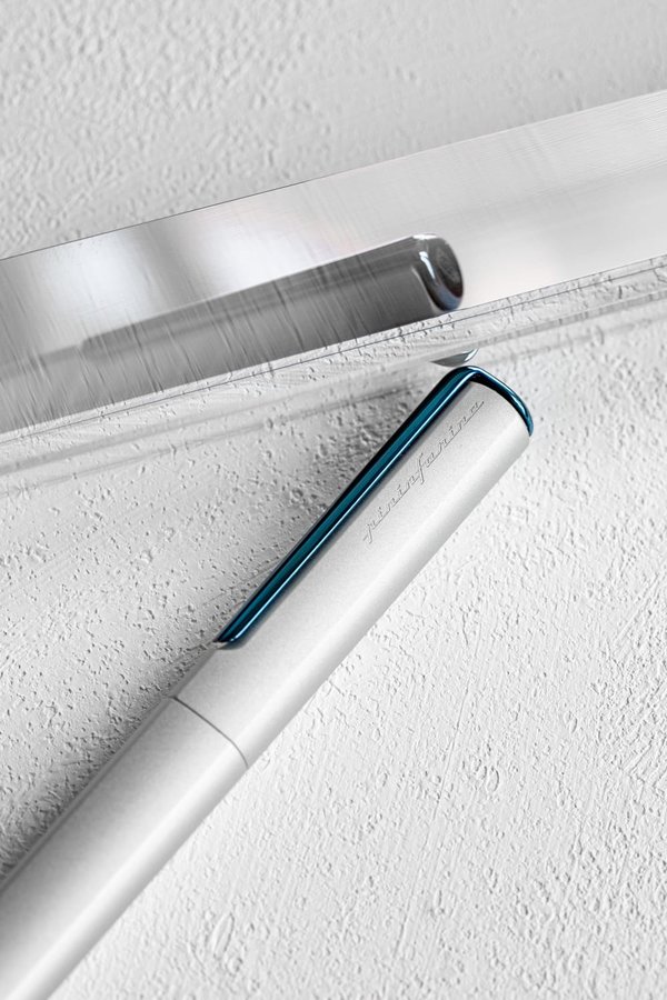 Перьевая ручка PININFARINA PF One SILVER - Перьевая ручка PININFARINA PF One SILVER /BLUE