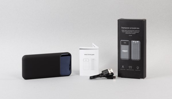 Зарядное (22.5W) устройство "Grade SOFTTOUCH" 10000 mAh с подсветкой логотипа, встроенными кабелями и цифровым индикатором заряда - Зарядное (22.5W) устройство "Grade SOFTTOUCH" 10000 mAh с подсветкой логотипа, встроенными кабелями и цифровым индикатором заряда черный