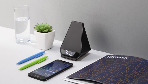 Настольная Bluetooth колонка (3Вт) "Smart Pyramid" с часами и беспроводным (15W) зарядным устройством, с подсветкой логотипа - Настольная Bluetooth колонка (3Вт) "Smart Pyramid" с часами и беспроводным (15W) зарядным устройством, с подсветкой логотипа черный