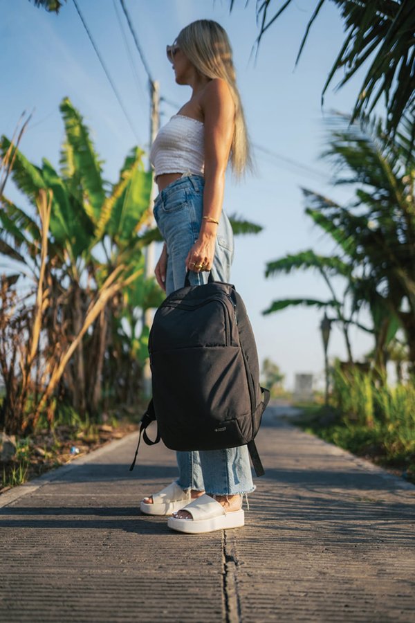 Рюкзак для ноутбука Swiss Peak из rPET AWARE™, 15,6’’ - Рюкзак для ноутбука Swiss Peak из rPET AWARE™, 15,6’’