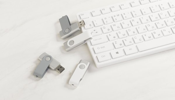 Флеш-карта "Vostok", объем памяти 16GB, покрытие soft touch# - Флеш-карта "Vostok", объем памяти 16GB, покрытие soft touch# серый