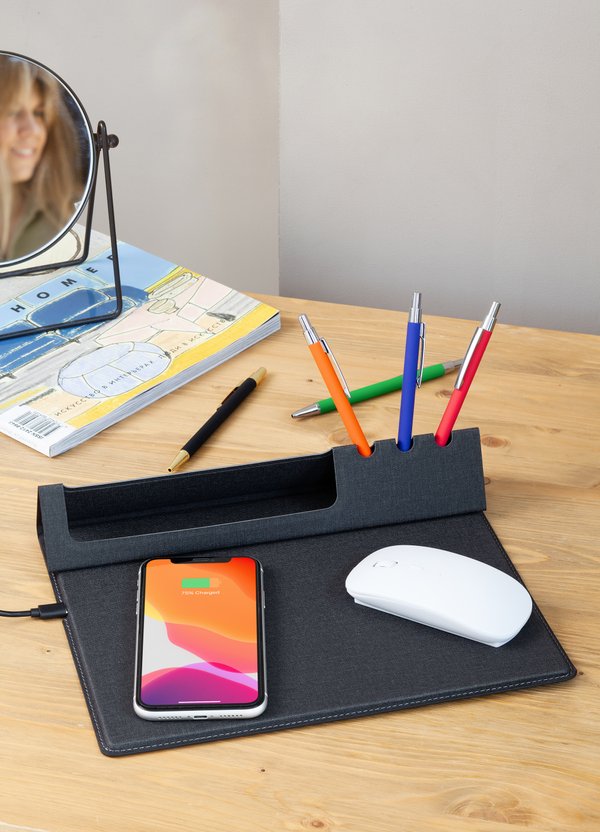 Настольная складная подставка "Cool Desk" с беспроводным (10W) зарядным устройством и ковриком для мыши - Настольная складная подставка "Cool Desk" с беспроводным (10W) зарядным устройством и ковриком для мыши темно-серый
