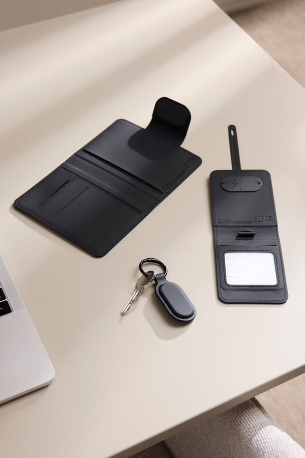 Обложка на паспорт VINGA Baltimore RCS с Bluetooth-трекером Dual - Обложка на паспорт VINGA Baltimore RCS с Bluetooth-трекером Dual