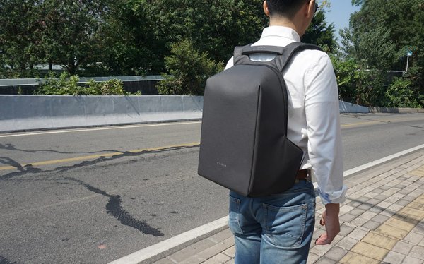 Рюкзак KORIN HiPack 43х33х16 см, черный - Рюкзак KORIN HiPack 43х33х16 см, черный