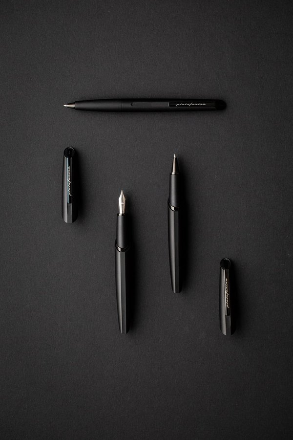 Роллер PININFARINA PF Two BL - Роллер PININFARINA PF Two BLACK