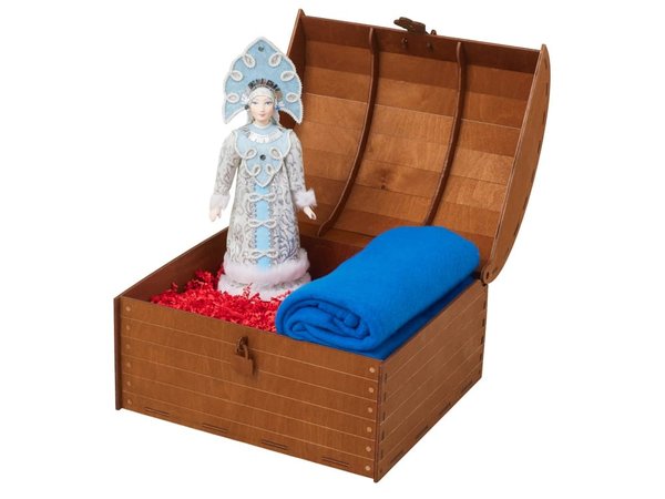 Подарочный набор: кукла фарфоровая, плед флисовый - Подарочный набор: кукла фарфоровая, плед флисовый