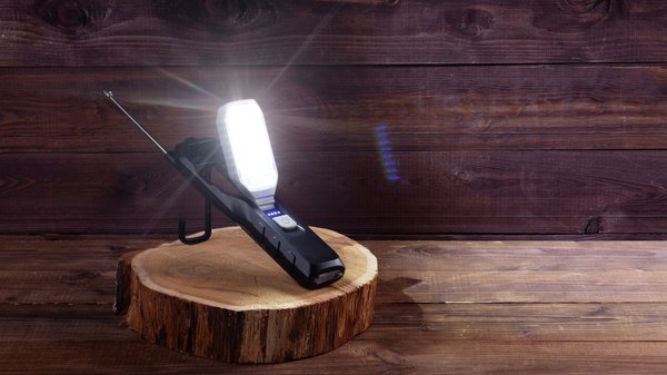 Многофункциональный фонарь "Navigator" с аккумулятором 1800 mAh - Многофункциональный фонарь "Navigator" с аккумулятором 1800 mAh черный с серым