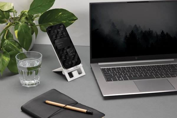 Складная подставка для телефона SnapStand из переработанного пластика RCS - Складная подставка для телефона SnapStand из переработанного пластика RCS
