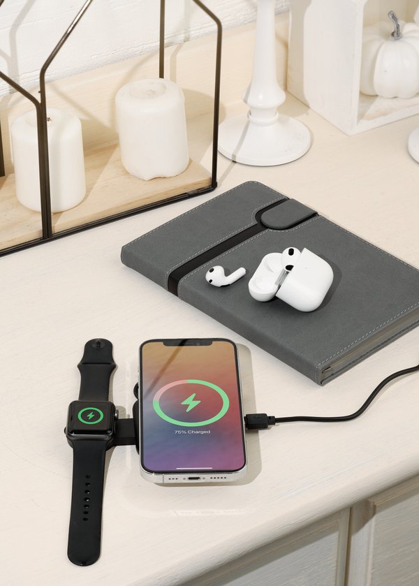 Складная беспроводная (15W) зарядная станция "I-Fold" для смартфона, часов/наушников - Складная беспроводная (15W) зарядная станция "I-Fold" для смартфона, часов/наушников черный