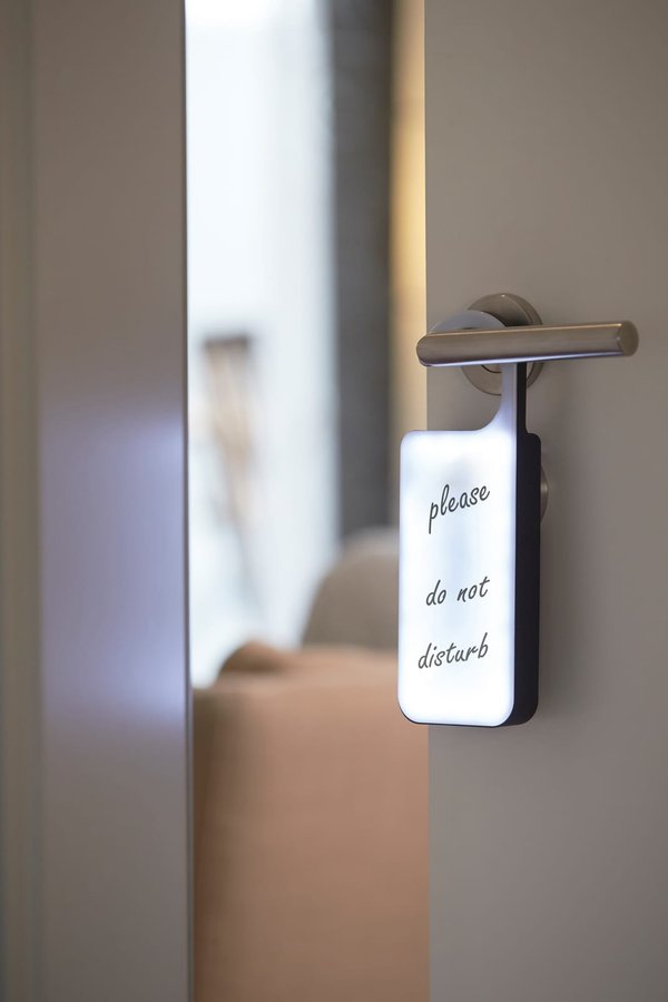 Светодиодная табличка на дверь DO NOT DISTURB - Светодиодная табличка на дверь DO NOT DISTURB