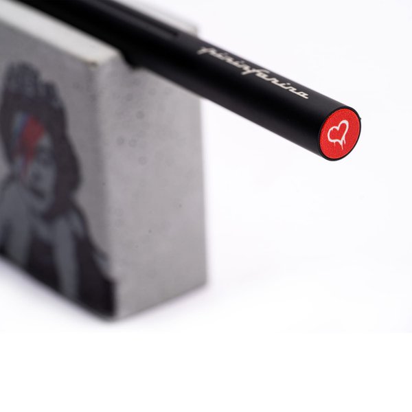 Набор Pininfarina Banksy - Набор Pininfarina Banksy Lizzy Stardust: карандаш SMART с бетонной подставкой