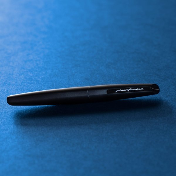 Роллер PININFARINA PF Two BL - Роллер PININFARINA PF Two BLACK