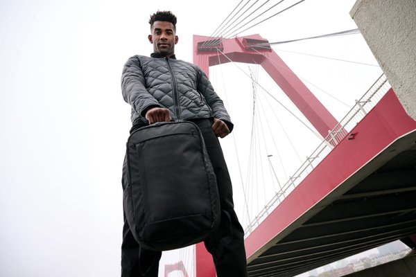 Рюкзак для ноутбука Swiss Peak Edin из rPET Aware™, 15.6" - Рюкзак для ноутбука Swiss Peak Edin из rPET Aware™, 15.6"