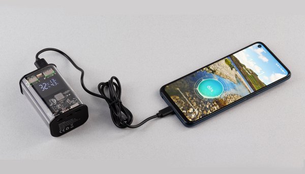 Зарядное (22.5W) устройство "Inside" 9000 mAh с прозрачным корпусом и цифровым индикатором заряда/напряжения/силы тока - Зарядное (22.5W) устройство "Inside" 9000 mAh с прозрачным корпусом и цифровым индикатором заряда/напряжения/силы тока черный