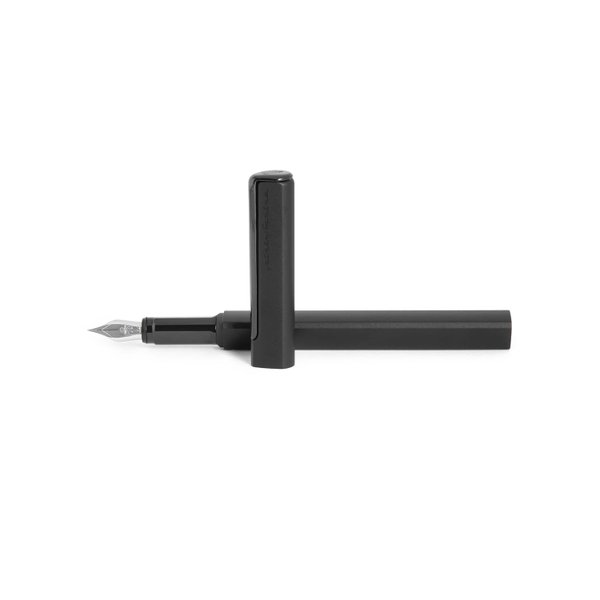 Перьевая ручка PININFARINA PF One SILVER - Перьевая ручка PININFARINA PF One BLACK