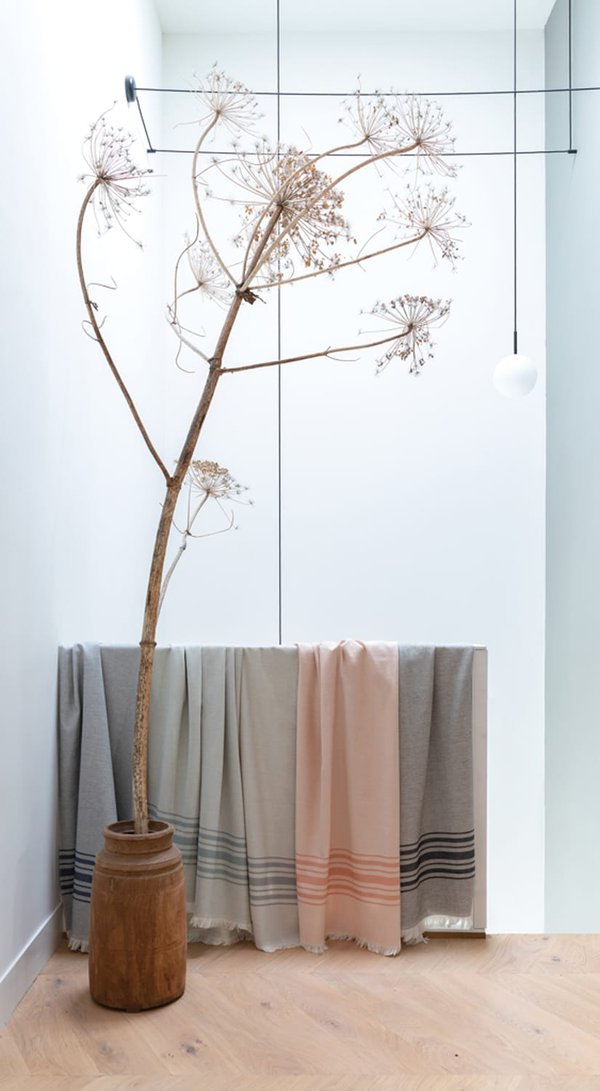 Накидка Ukiyo Yumiko из переработанного хлопка AWARE™, 100x180 см - Накидка Ukiyo Yumiko из переработанного хлопка AWARE™, 100x180 см