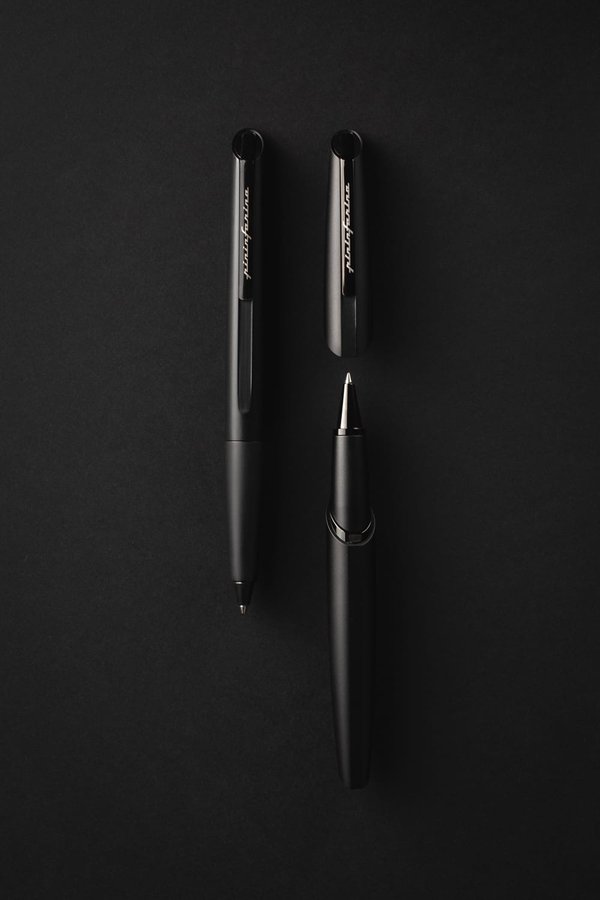 Роллер PININFARINA PF Two BL - Роллер PININFARINA PF Two BLACK