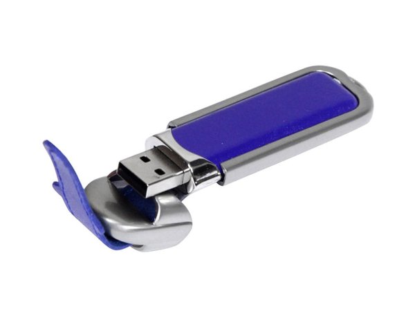 USB 2.0- флешка на 8 Гб с массивным классическим корпусом - USB 2.0- флешка на 8 Гб с массивным классическим корпусом