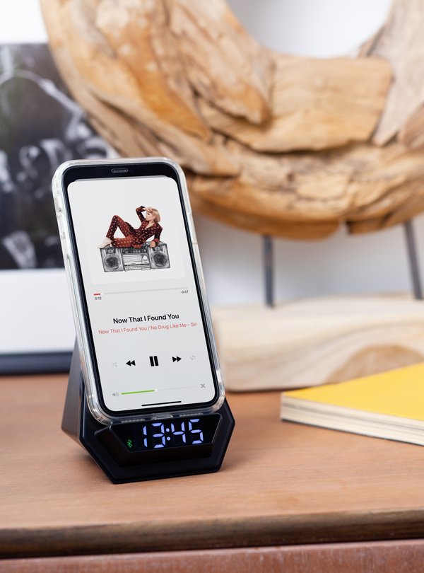 Настольная Bluetooth колонка (3Вт) "Smart Pyramid" с часами и беспроводным (15W) зарядным устройством, с подсветкой логотипа - Настольная Bluetooth колонка (3Вт) "Smart Pyramid" с часами и беспроводным (15W) зарядным устройством, с подсветкой логотипа черный