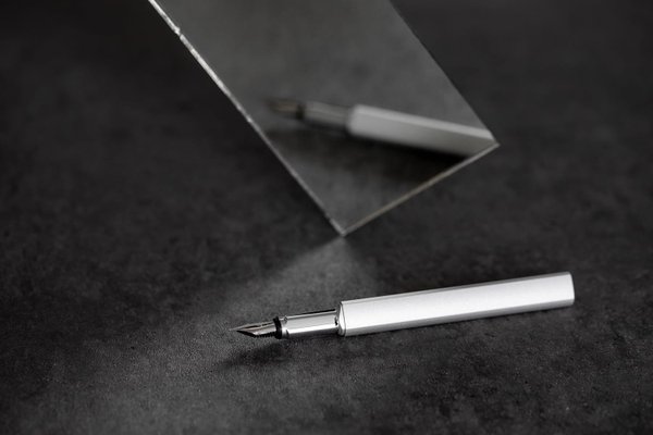 Перьевая ручка PININFARINA PF One SILVER - Перьевая ручка PININFARINA PF One SILVER