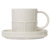 белый