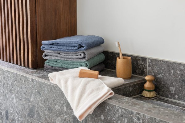 Банное полотенце Ukiyo Sakura из хлопка AWARE™, 500 г/м², 70x140 см - Банное полотенце Ukiyo Sakura из хлопка AWARE™, 500 г/м², 70x140 см