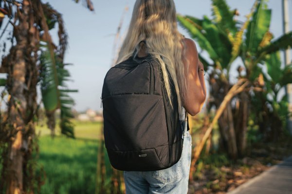 Рюкзак для ноутбука Swiss Peak из rPET AWARE™, 15,6’’ - Рюкзак для ноутбука Swiss Peak из rPET AWARE™, 15,6’’