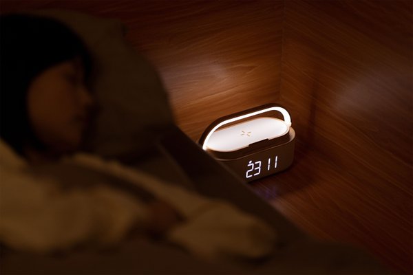 Bluetooth стерео-колонка "Smart Band" 10Вт (2х5Вт) с беспроводным (15W) ЗУ, лампой, часами, FM радио - Bluetooth стерео-колонка "Smart Band" 10Вт (2х5Вт) с беспроводным (15W) ЗУ, лампой, часами, FM радио бежевый