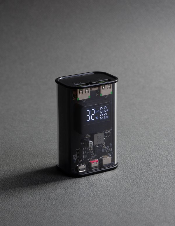 Зарядное (22.5W) устройство "Inside" 9000 mAh с прозрачным корпусом и цифровым индикатором заряда/напряжения/силы тока - Зарядное (22.5W) устройство "Inside" 9000 mAh с прозрачным корпусом и цифровым индикатором заряда/напряжения/силы тока черный