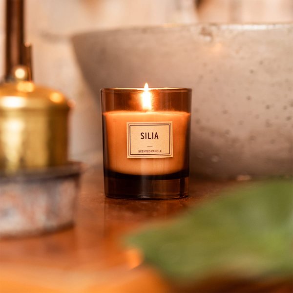 Свеча Silia в деревянной коробке, коричневая - Свеча Silia в деревянной коробке, коричневая