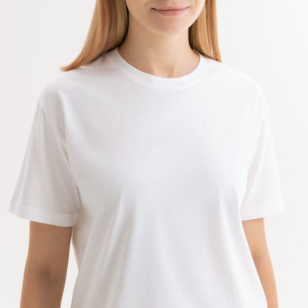 Футболка унисекс Крис (Kris), 150 гр., белая (теплого оттенка)